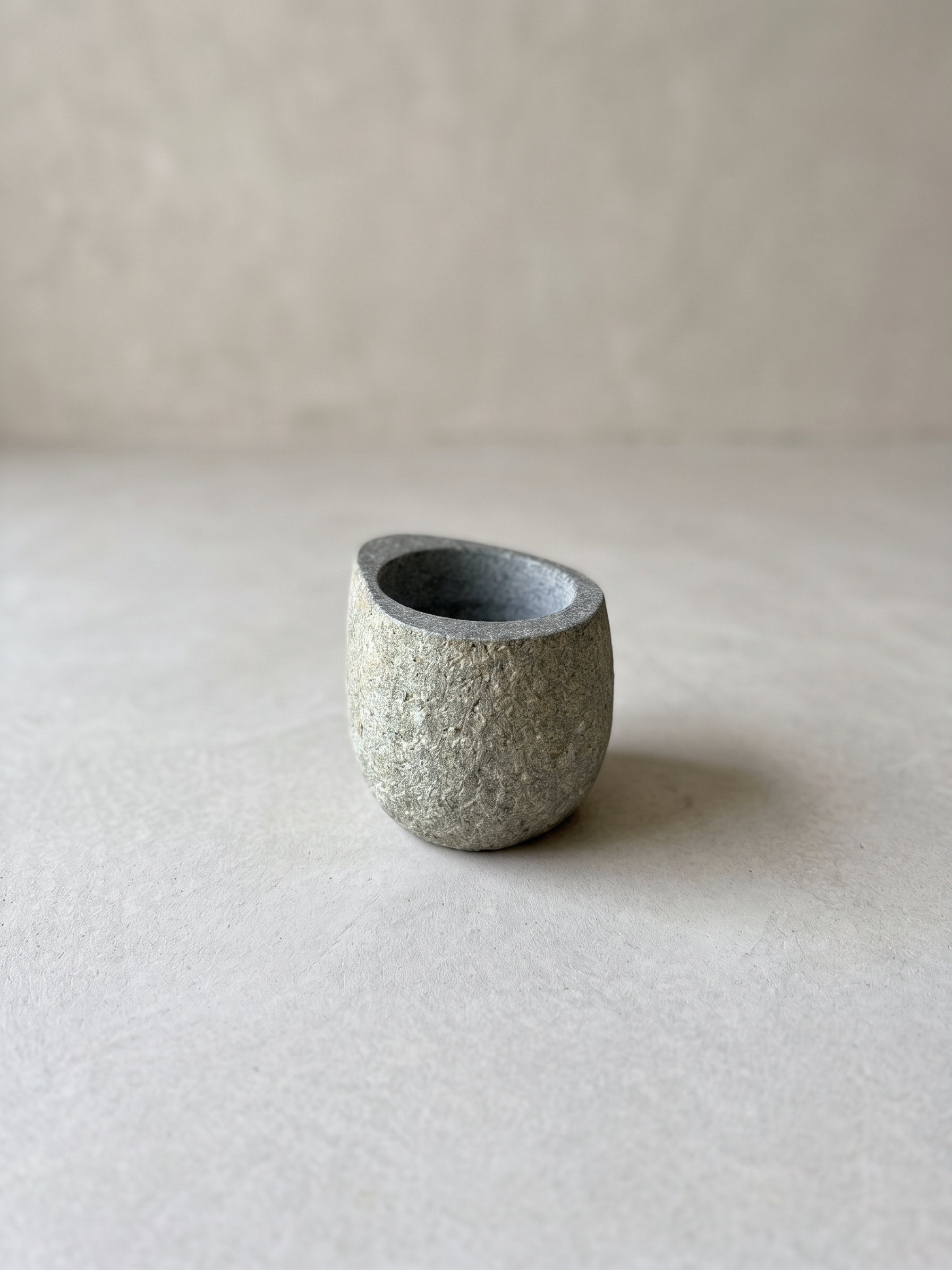 Set de 4 pièces en pierre de rivière (Riverstone)